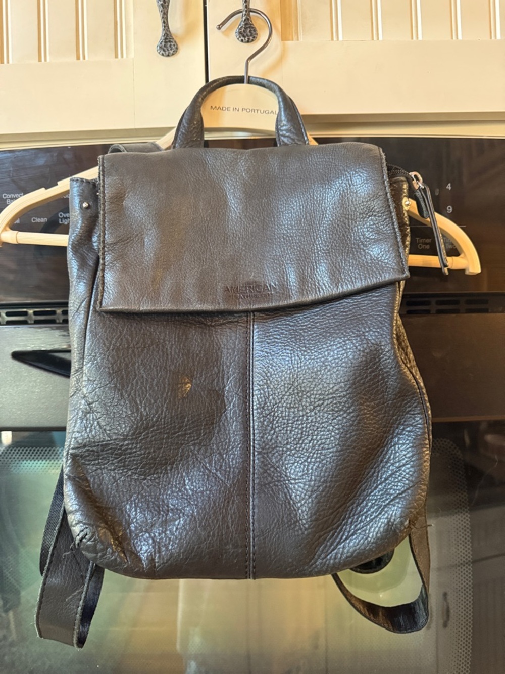 American Vintage Black Leather Backpack - Slim Everyday Carry